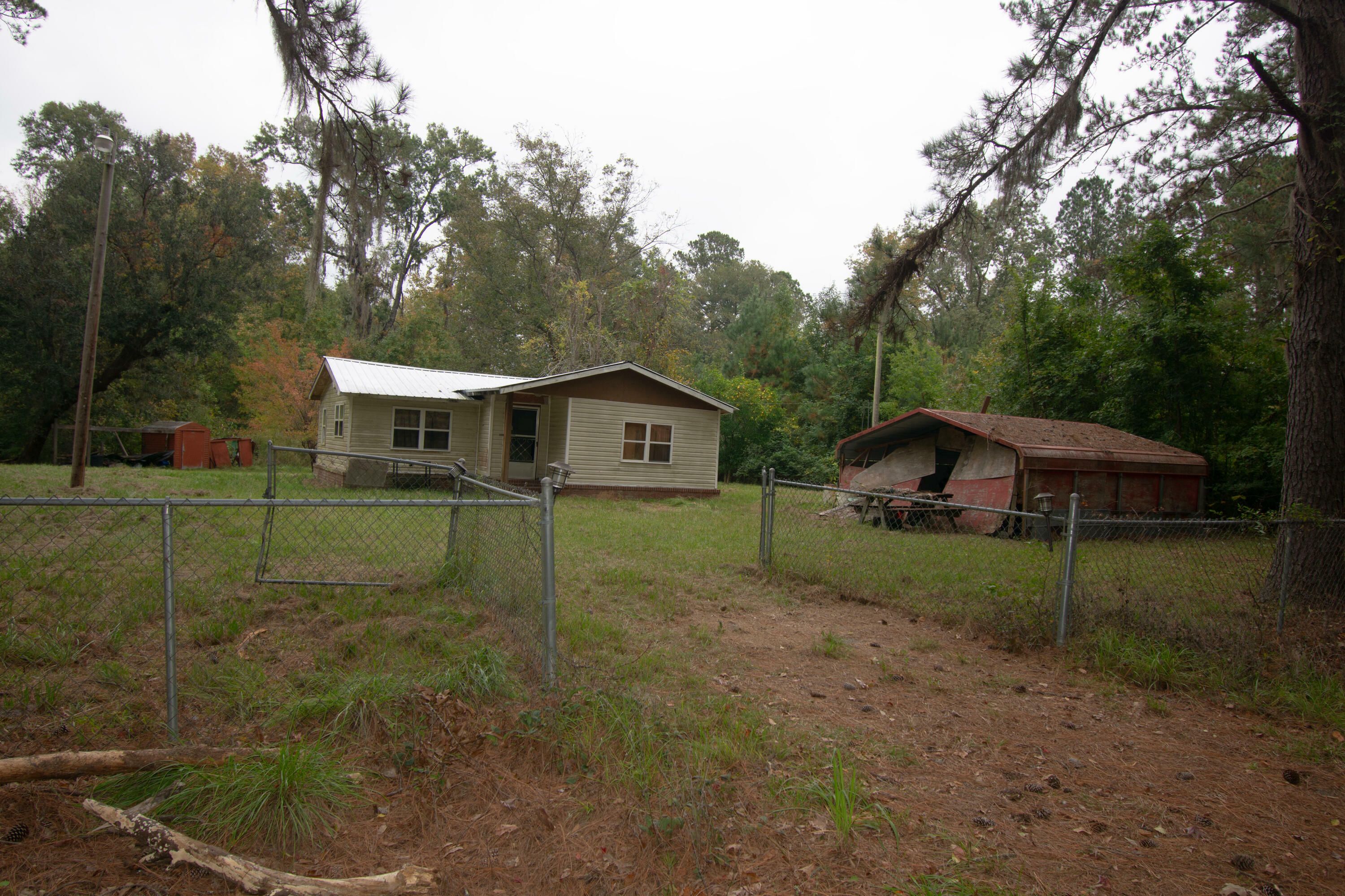 Property Photo:  1703 Bennetts Point Road  SC 29446 