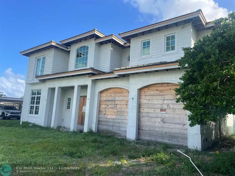 Property Photo:  310 SE 9 Court  FL 33060 