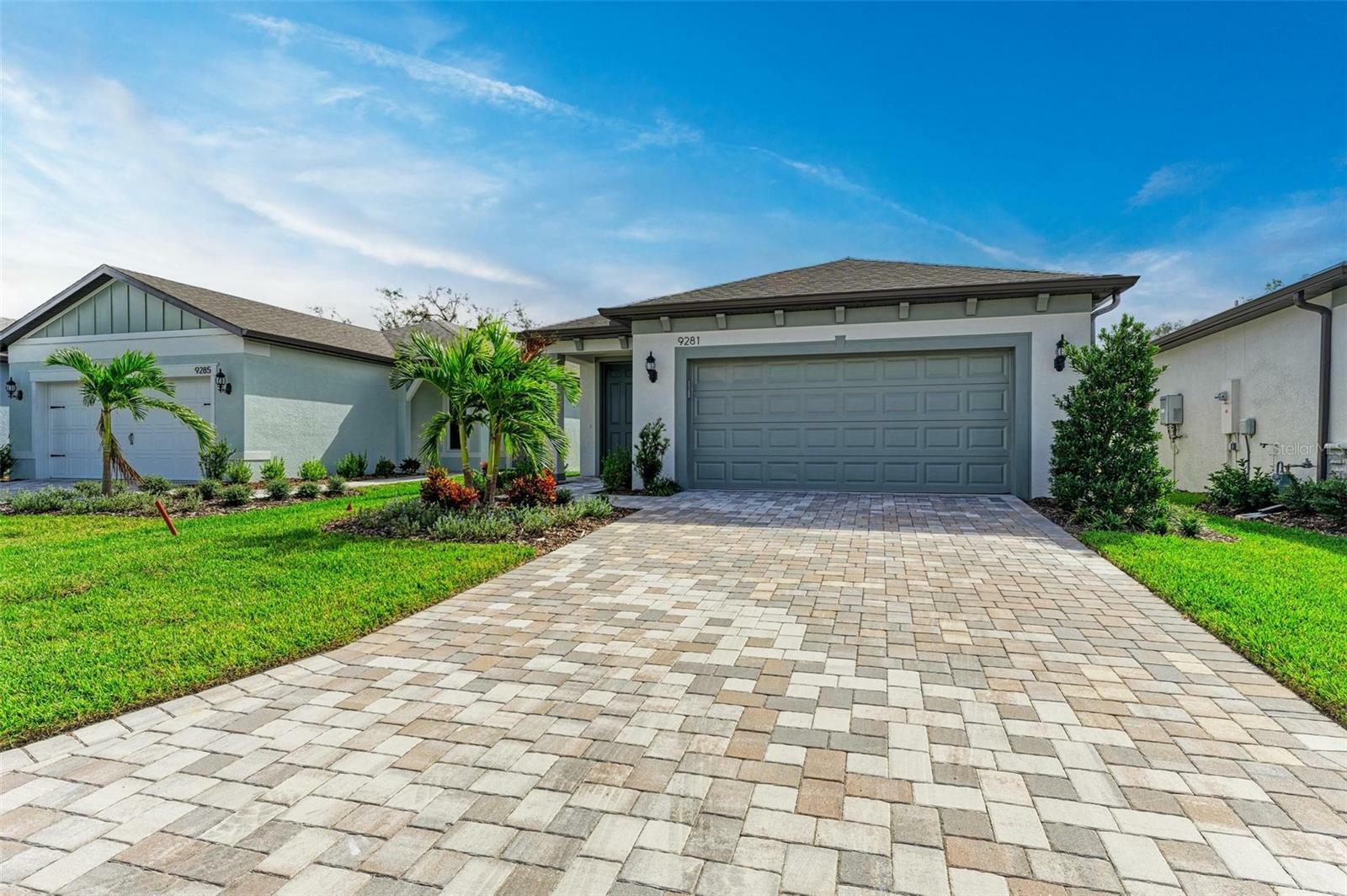 Property Photo:  9281 Ballaster Pointe Loop  FL 34219 