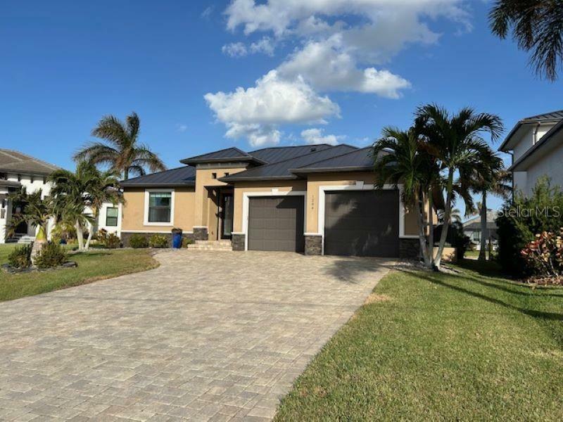 Property Photo:  1206 Riding Rocks Lane  FL 33950 