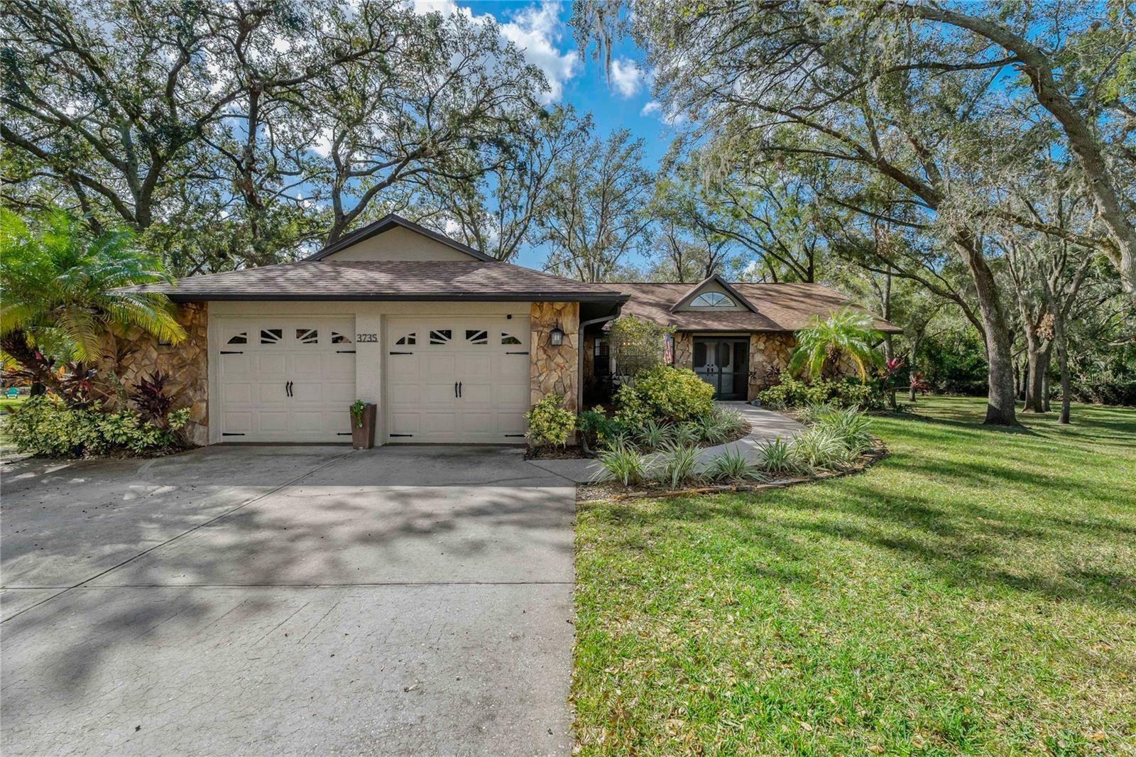 Property Photo:  3735 Thornbush Lane  FL 34655 