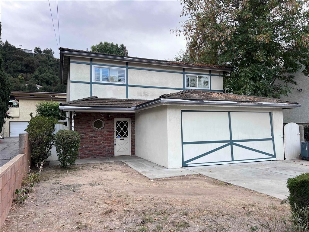 Property Photo:  319 Hawthorne Street  CA 91030 