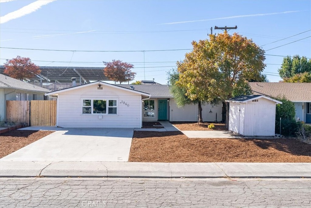 Property Photo: 1260 Lana Street CA 93446