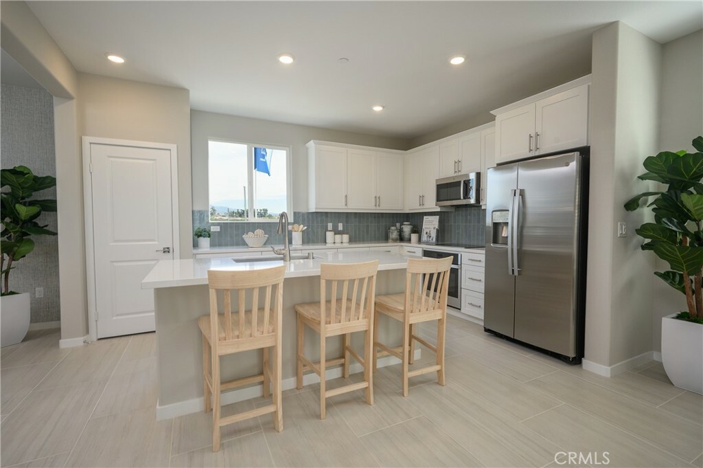 Property Photo:  10826 Bryn Mawr Avenue  CA 92373 