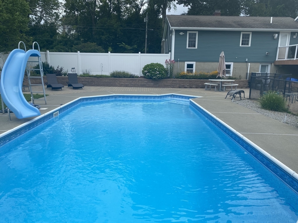 Property Photo: 105 Hammond Hill Rd MA 01507