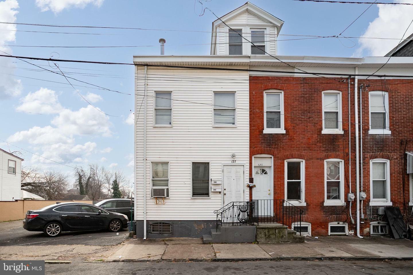 Property Photo:  127 Kent Street  NJ 08611 