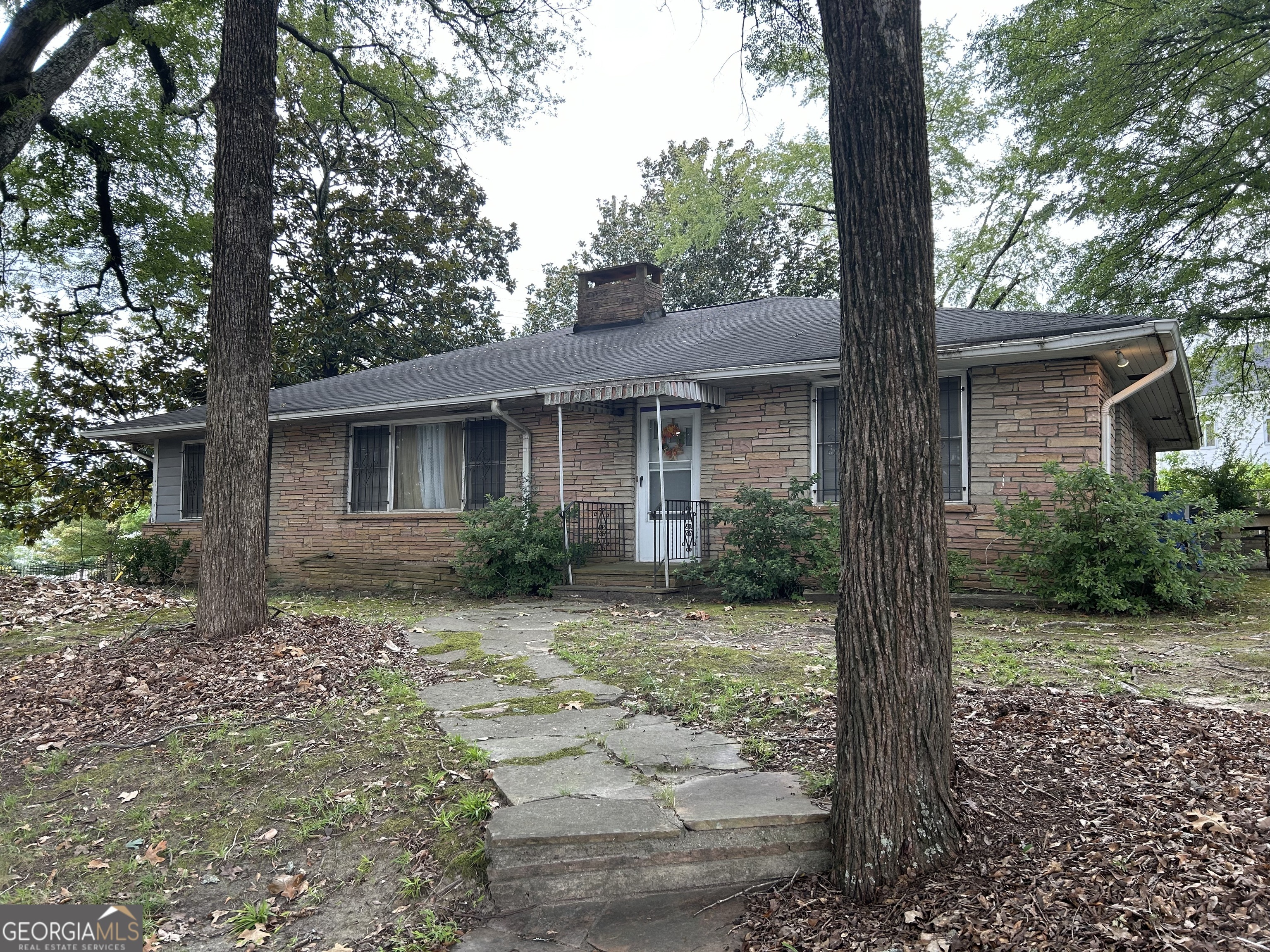 Property Photo:  1930 Hollywood Road NW  GA 30318 