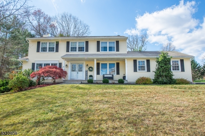 Property Photo:  11 Overhill Ter  NJ 07438 