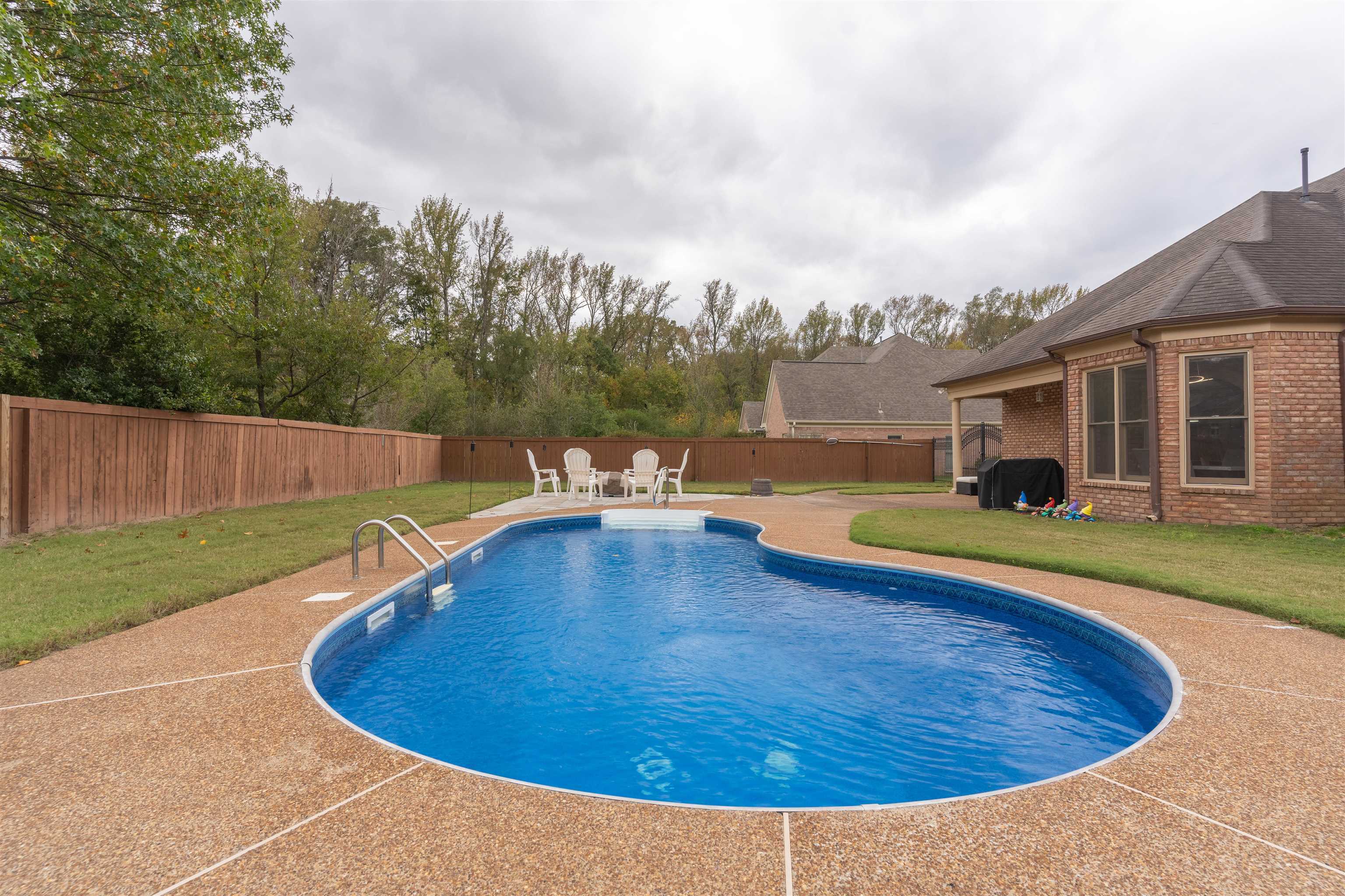 Property Photo:  8825 River Meadow Dr  TN 38018 