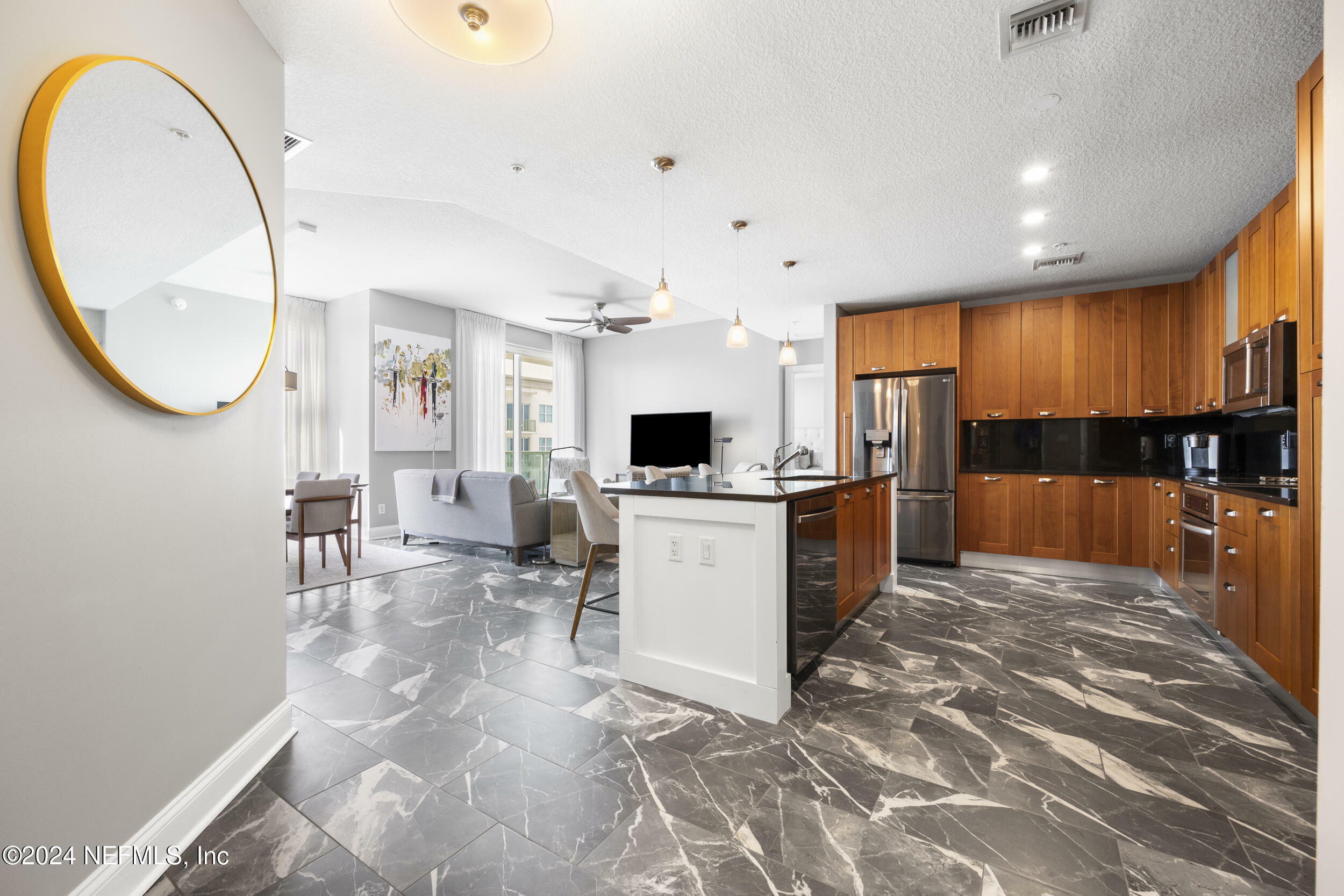 1431 Riverplace Boulevard 2602  Jacksonville FL 32207 photo