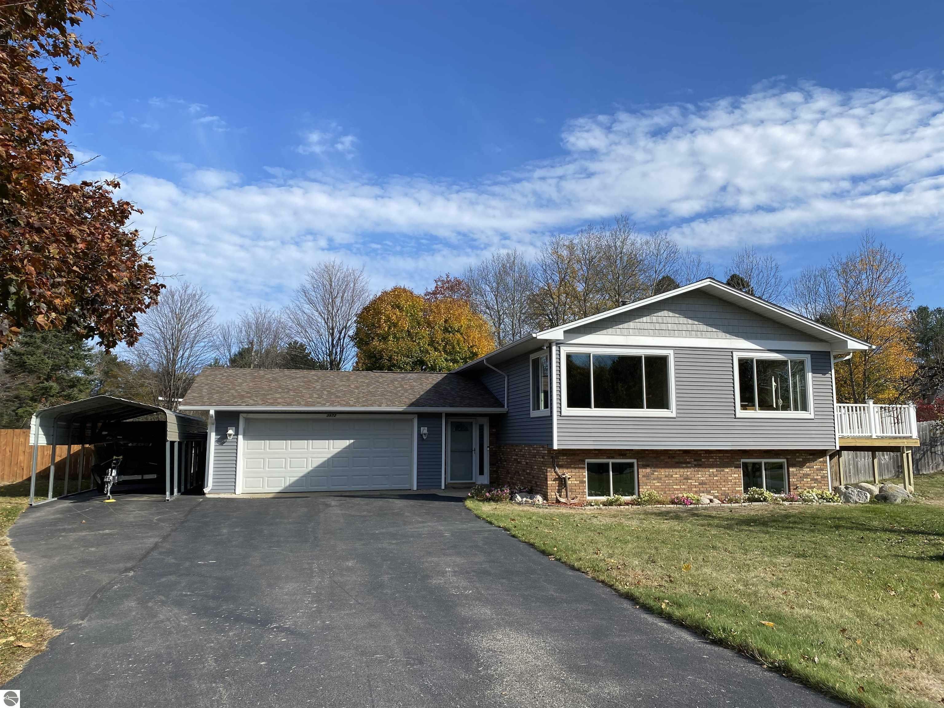 3972 Heatherwood E  Traverse City MI 49684 photo