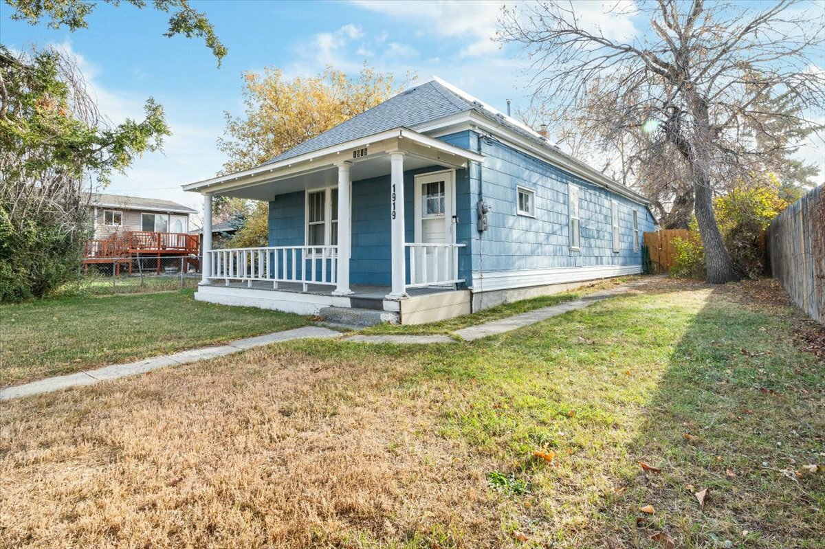 Property Photo:  1919 Boulder Avenue  MT 59601 