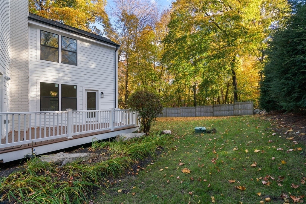 Property Photo:  7 Garden Road  MA 02481 