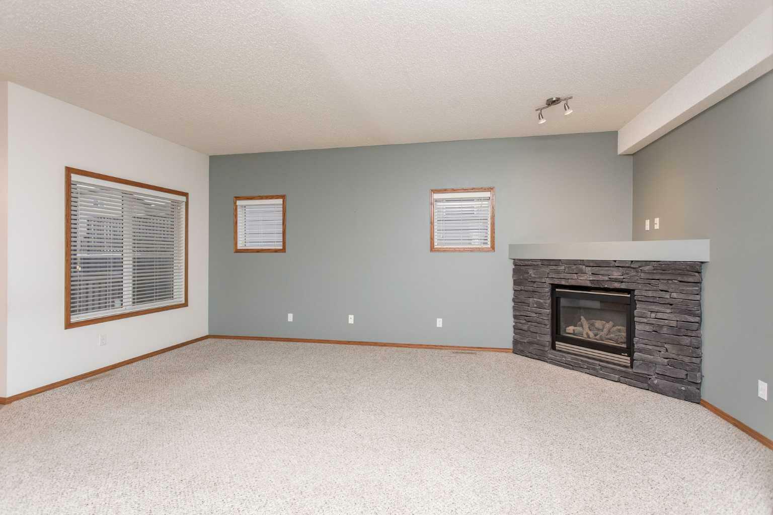 Property Photo:  19 Jones Crescent  AB T4P 3W6 