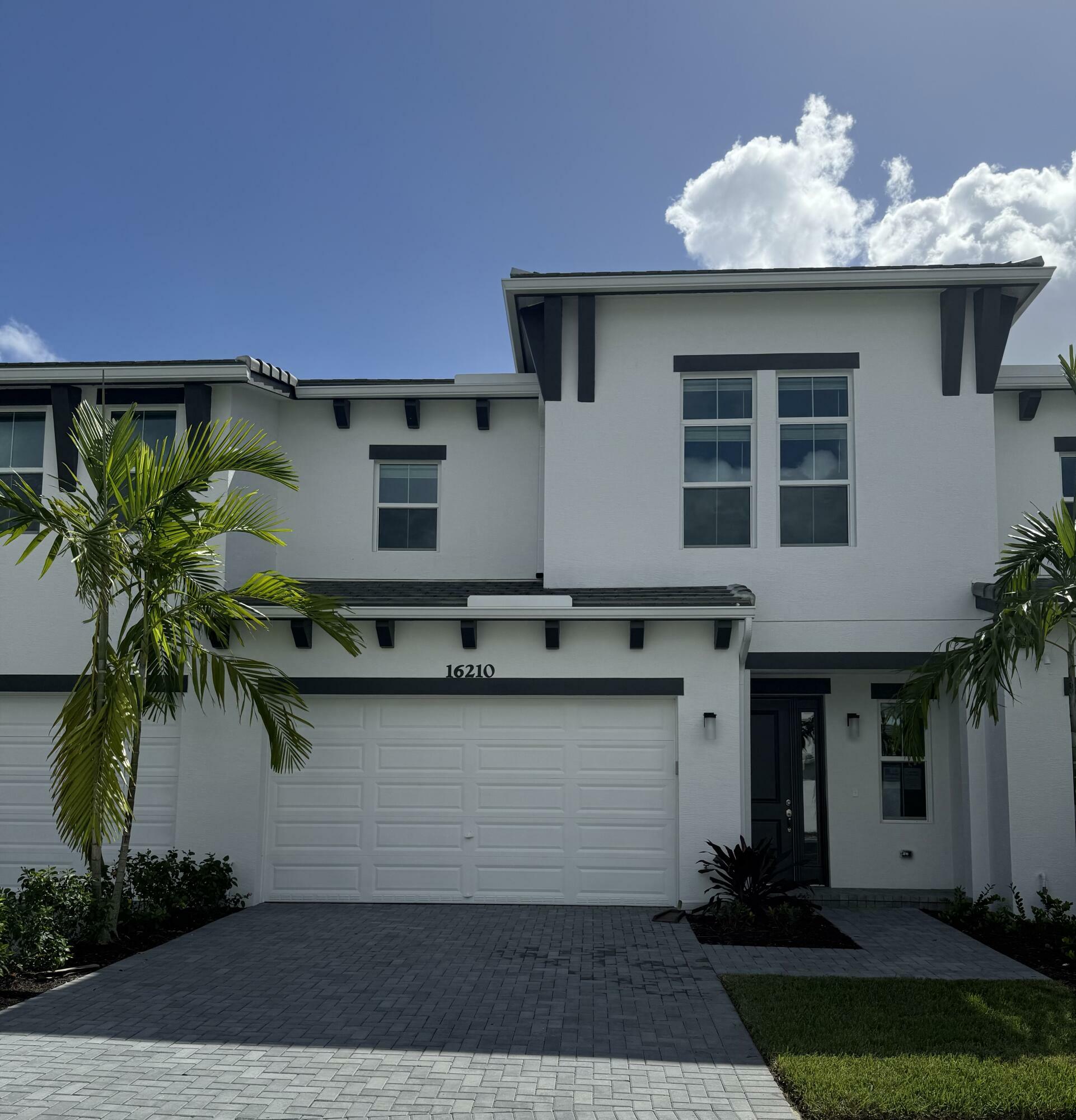 Property Photo:  16210 Oakview Drive  FL 33470 