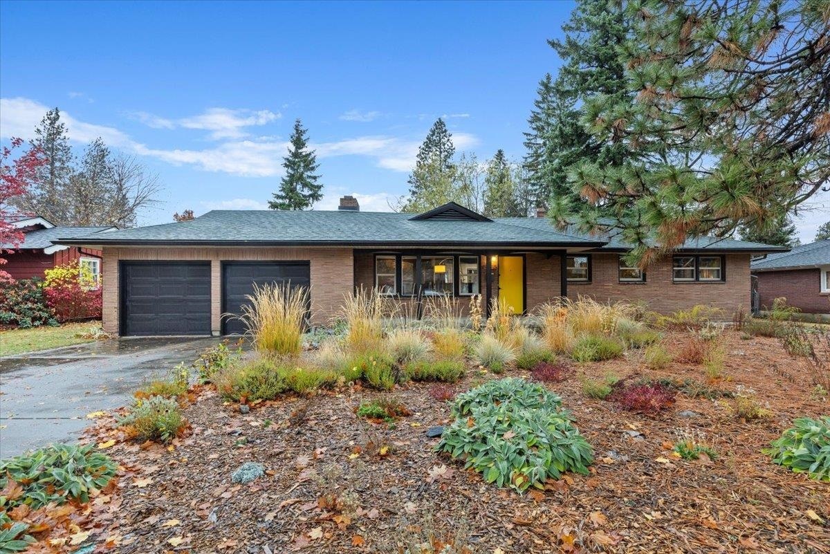 Property Photo:  3724 S Manito Blvd  WA 99203 