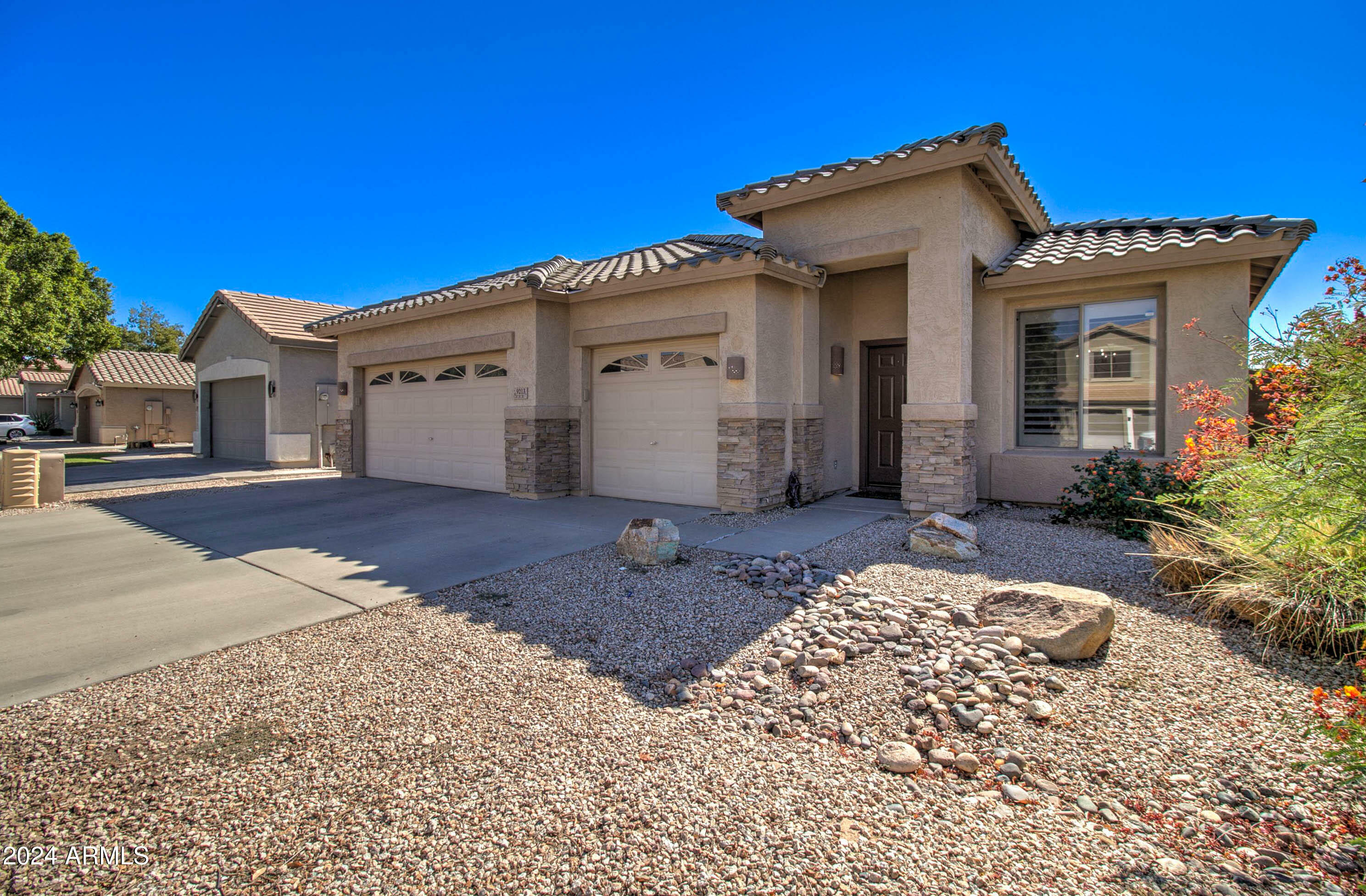 Property Photo:  9213 W Melinda Lane  AZ 85382 