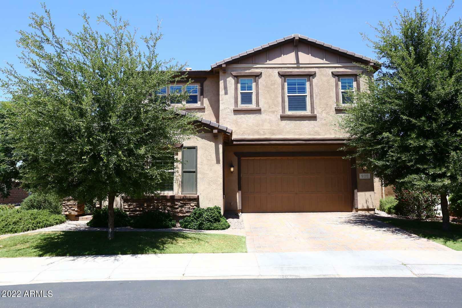 Property Photo:  930 W Yellowstone Way  AZ 85248 