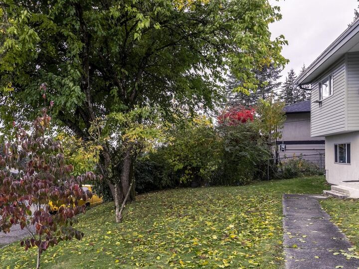 Property Photo: 32591 Fleming Avenue BC V2V 2G8