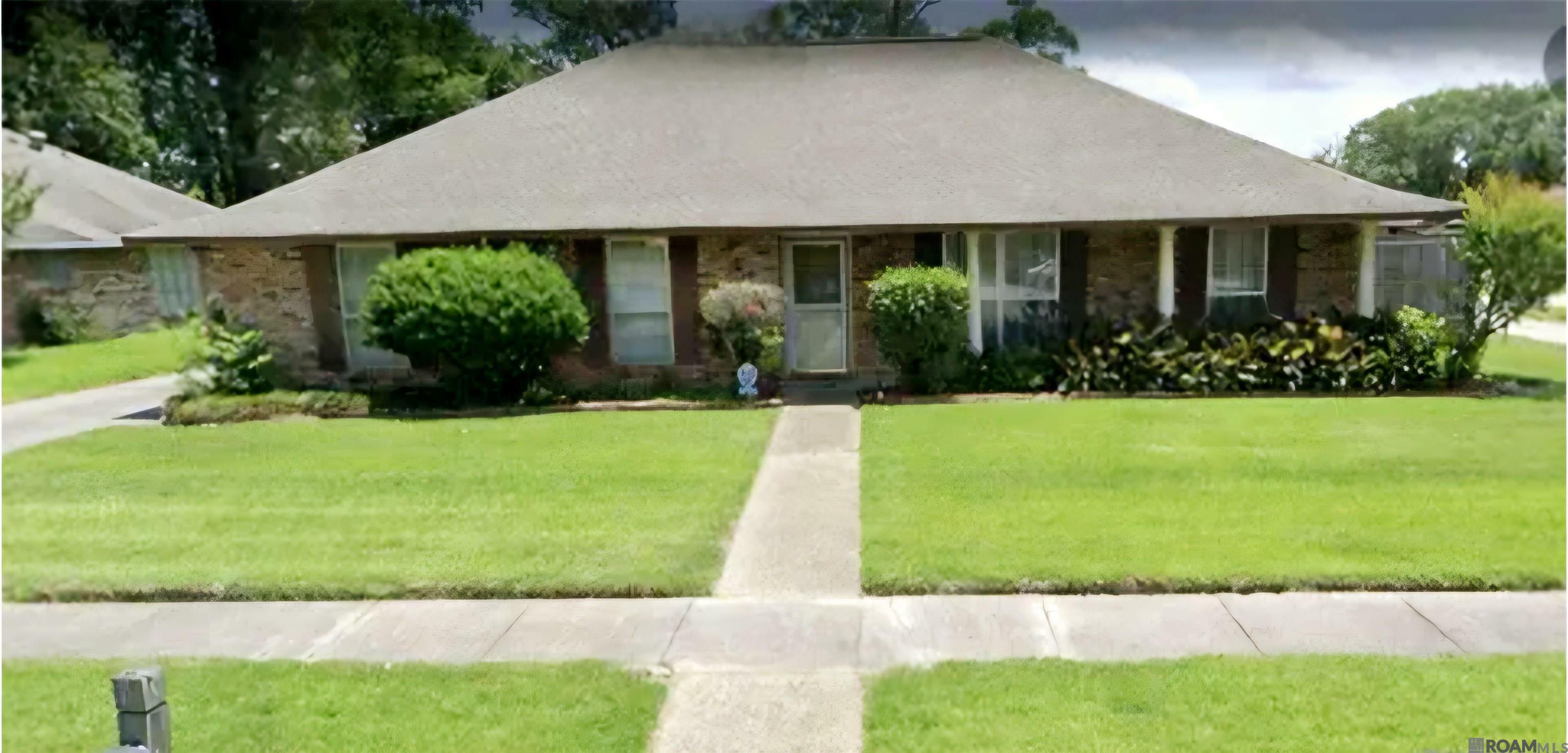 Property Photo: 3786 Pasadena Dr LA 70814
