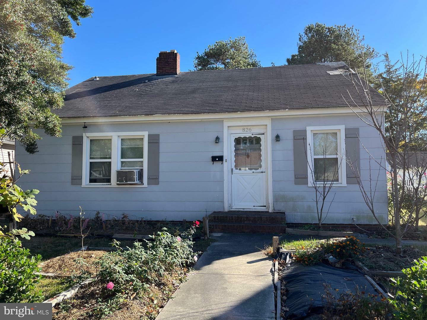 Property Photo:  826 E Church Street  MD 21804 