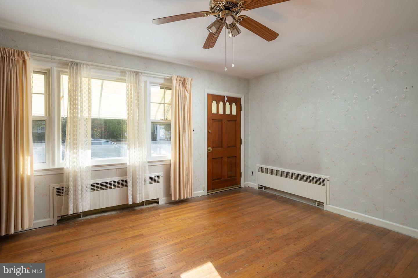 Property Photo:  2626 S Clinton Avenue  NJ 08610 