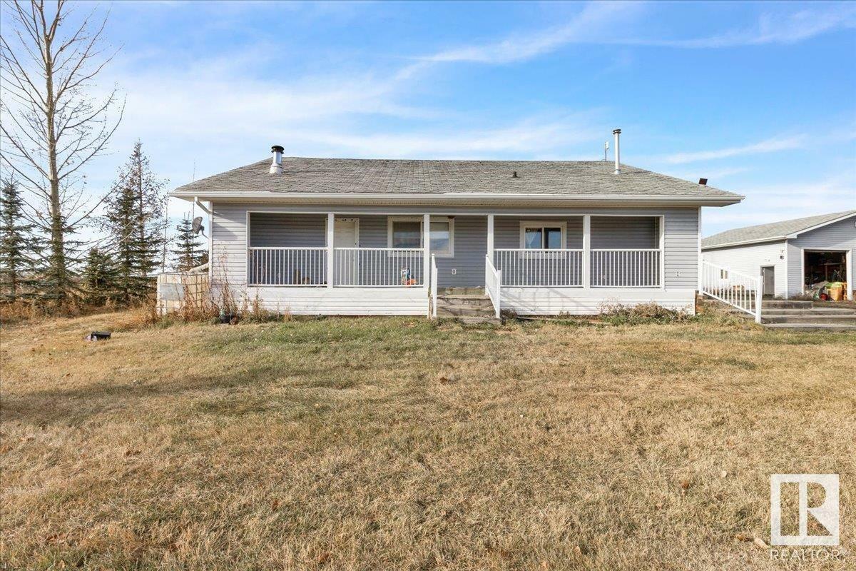 Property Photo:  57510 Rge Rd 222  AB T0A 2W0 