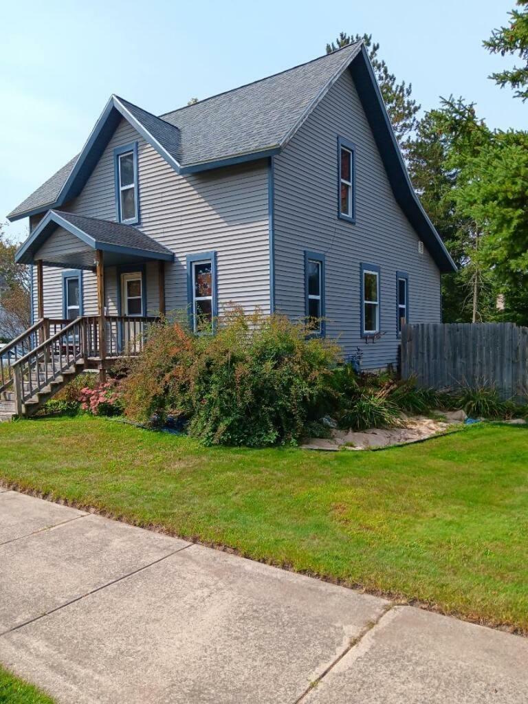 Property Photo:  722 Lincoln St  WI 54409 