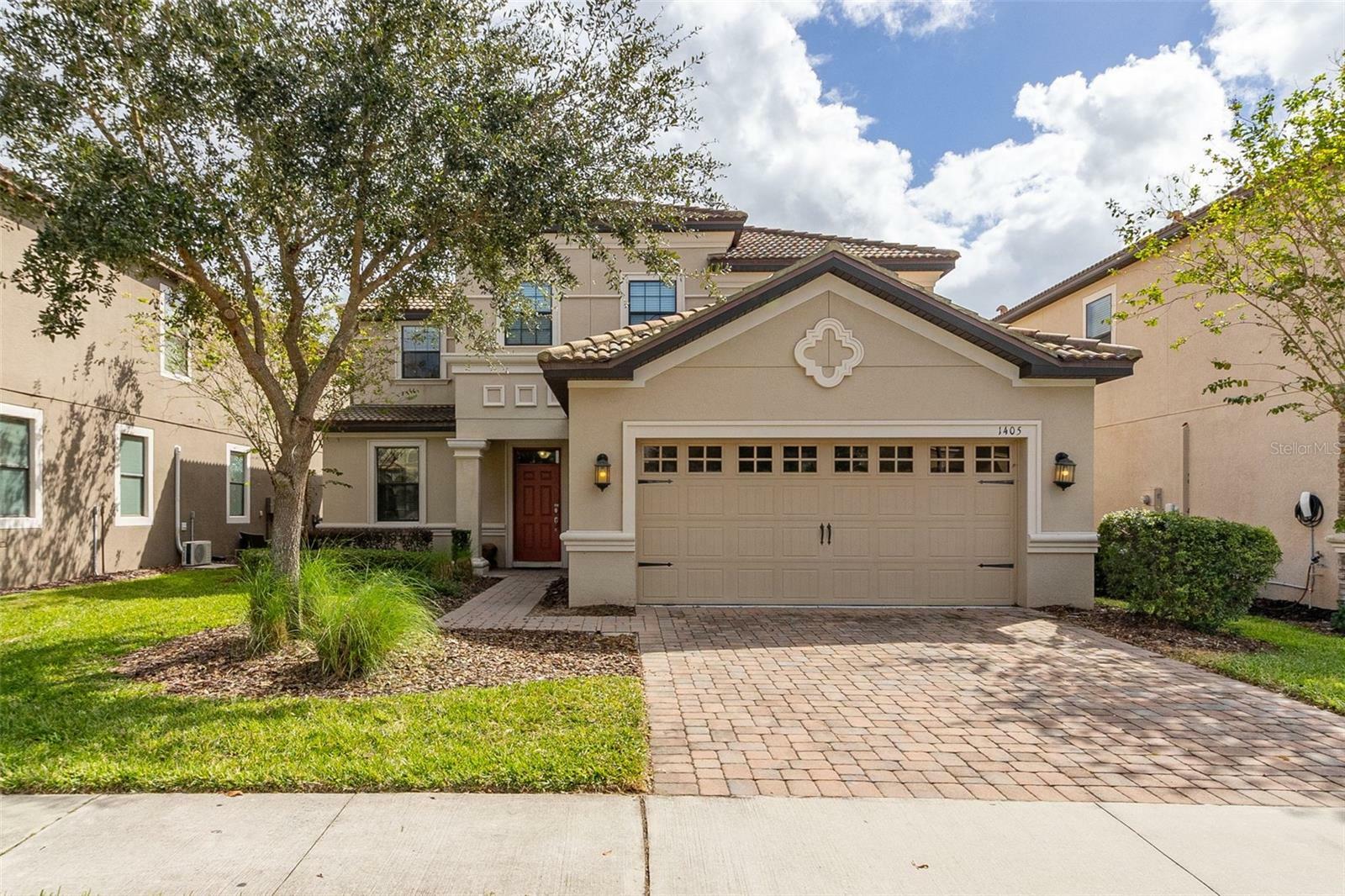 Property Photo:  1405 Moon Valley Drive  FL 33896 