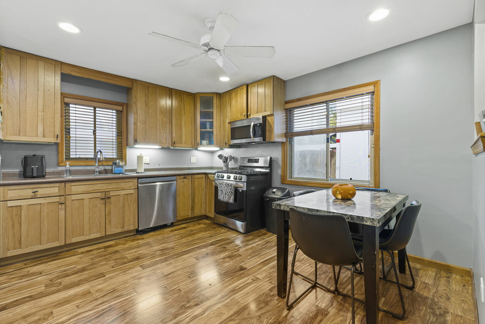 Property Photo:  725 N Westmore Avenue  IL 60181 