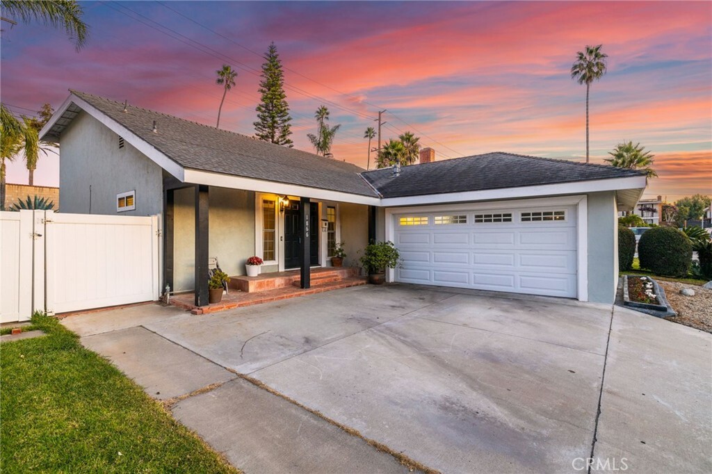 Property Photo:  1866 Parkcrest Drive  CA 92627 