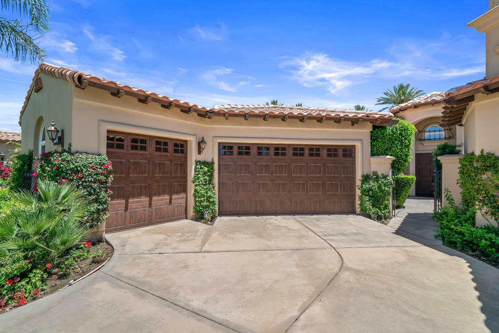 Property Photo:  49386 Montana Way  CA 92253 