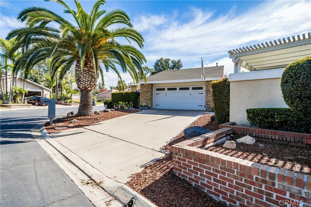 Property Photo:  24762 Sunset Lane  CA 92630 