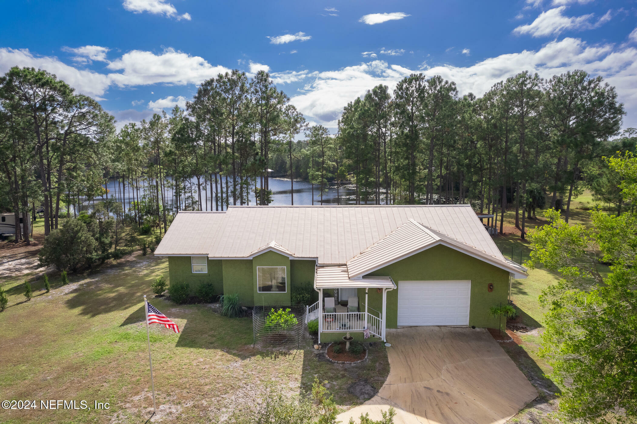 Property Photo:  117 Palmetto Road  FL 32139 