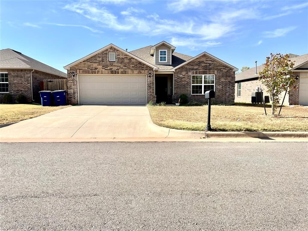 Property Photo: 10137 Wimbledon Court OK 73120