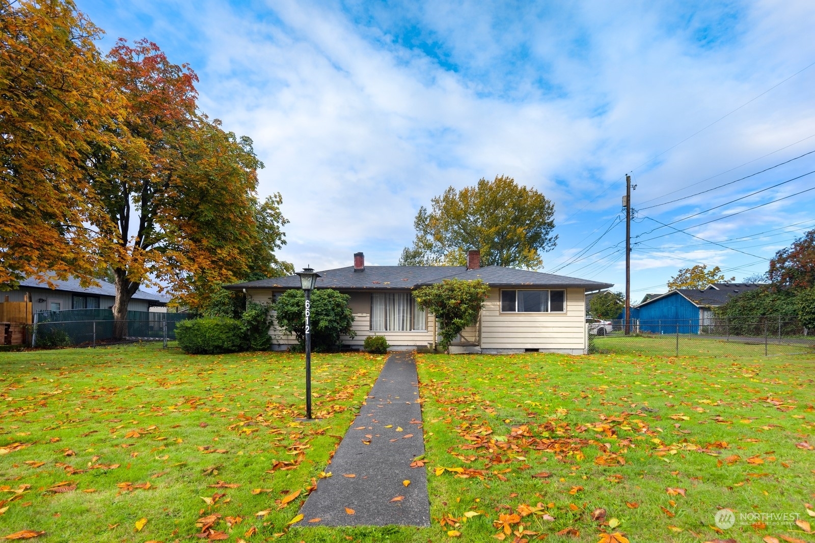 Property Photo:  6612  E I St  WA 98404 