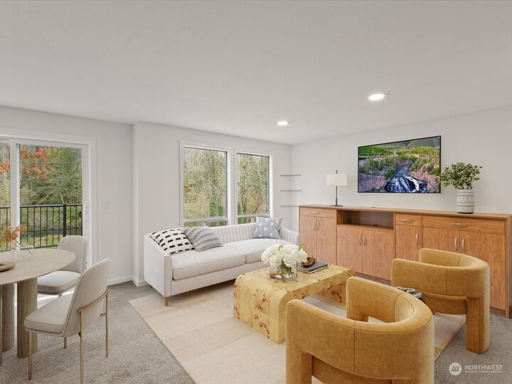 Property Photo:  427  Main Avenue S 39  WA 98045 