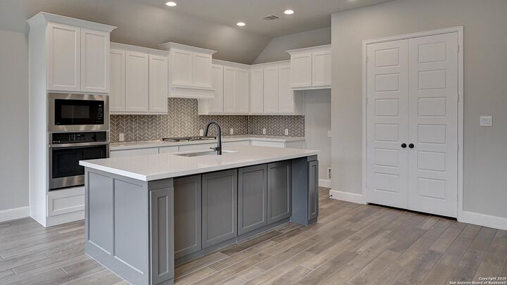 Property Photo:  1210 Quemada Ranch  TX 78245 