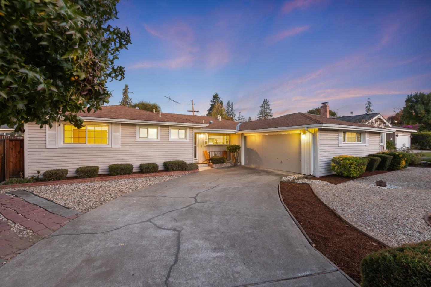 Property Photo:  13098 Franklin Avenue  CA 94040 