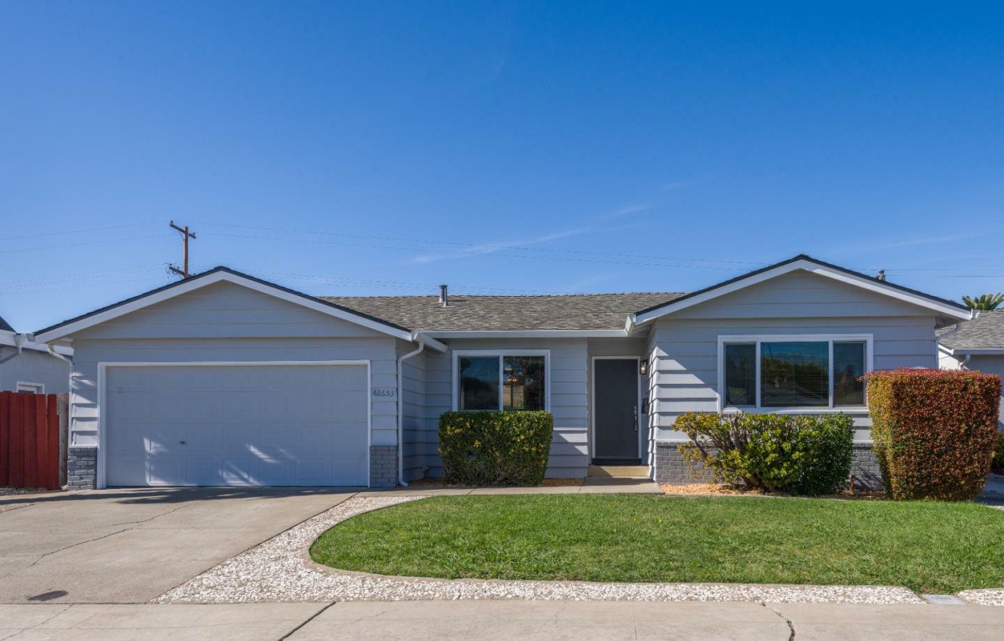 Property Photo:  42653 Saratoga Park Street  CA 94538 