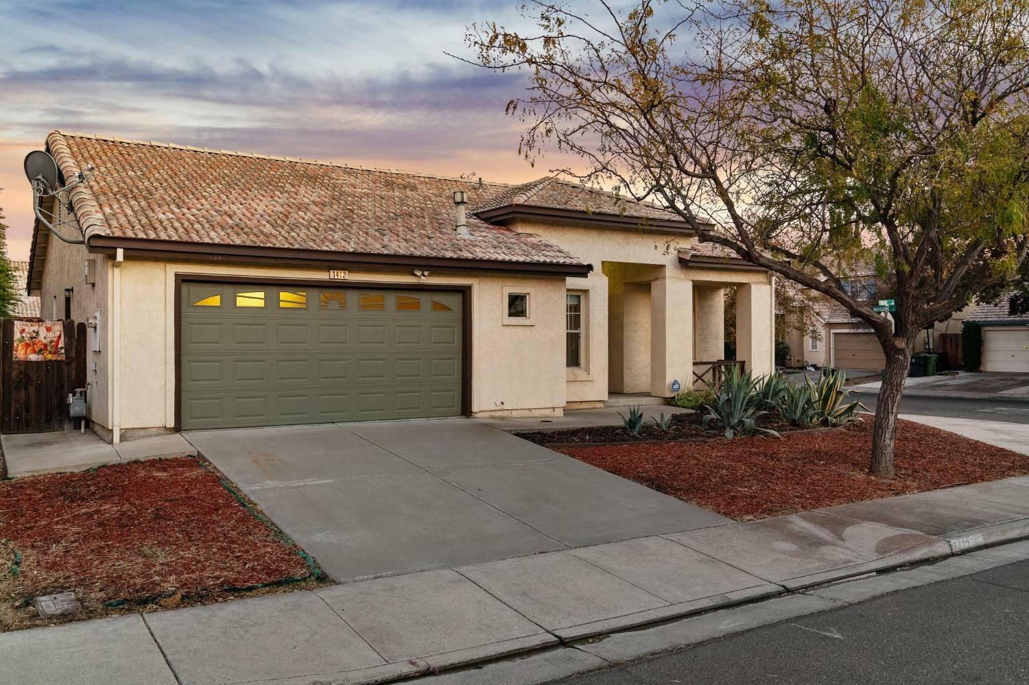 Property Photo:  1412 Ferngrove Court  CA 95376 