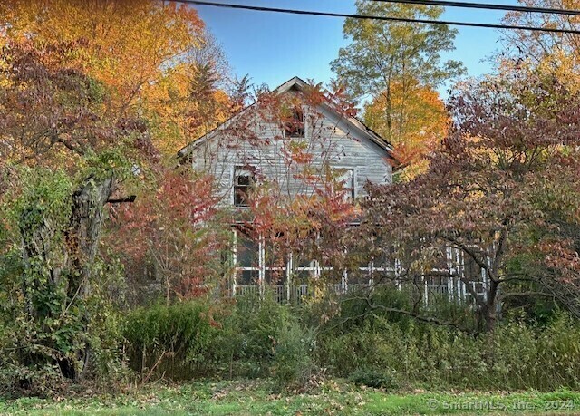 Property Photo: 164 North Grand Street CT 06093