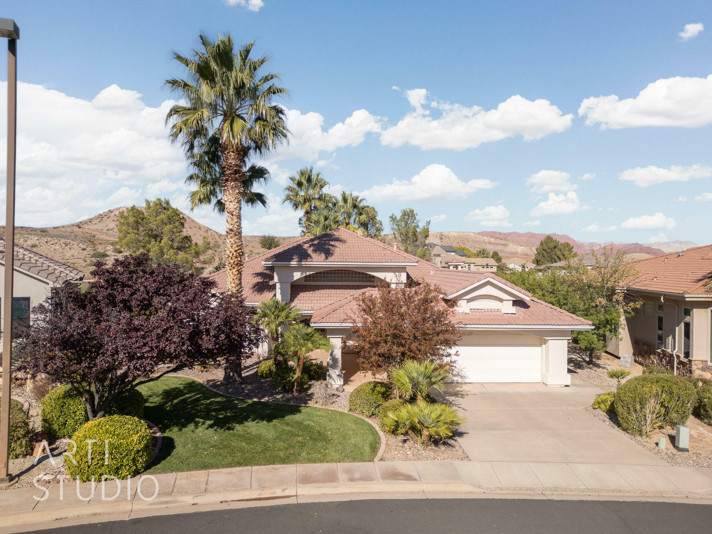 Property Photo:  2698 W Canyon Ridge Rd  UT 84770 