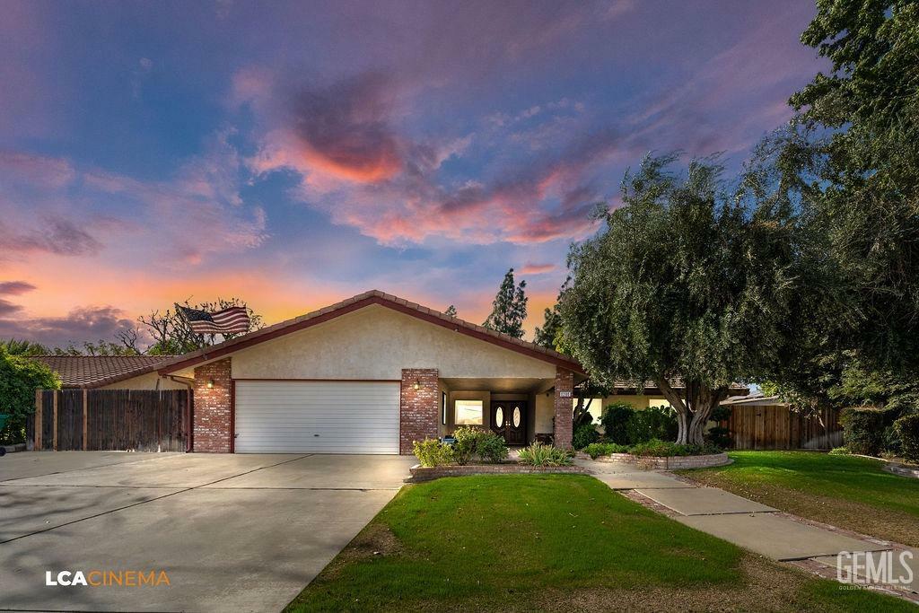 5201 Lance Street  Bakersfield CA 93308 photo