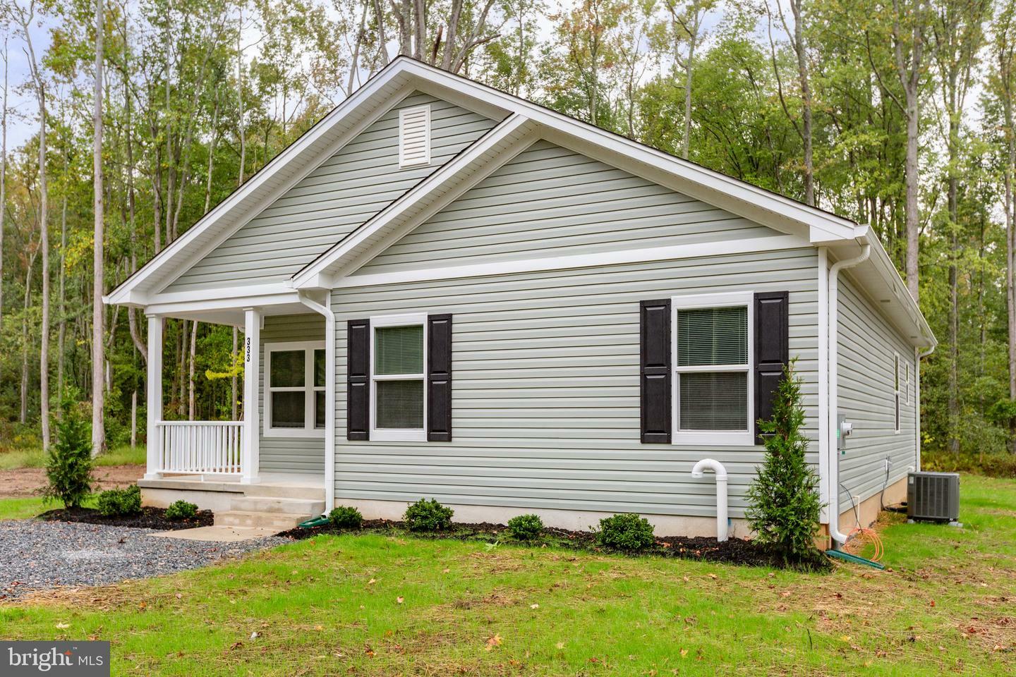 Property Photo:  450 Lakeview Drive  VA 22443 