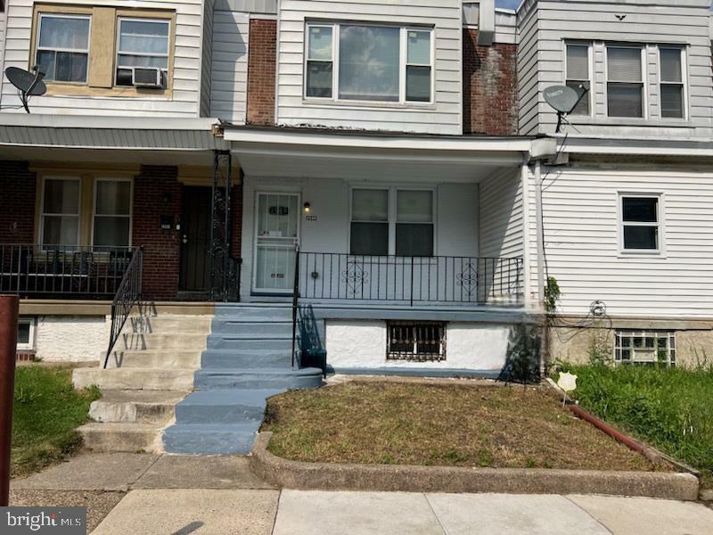 2549 S Shields Street  Philadelphia PA 19142 photo