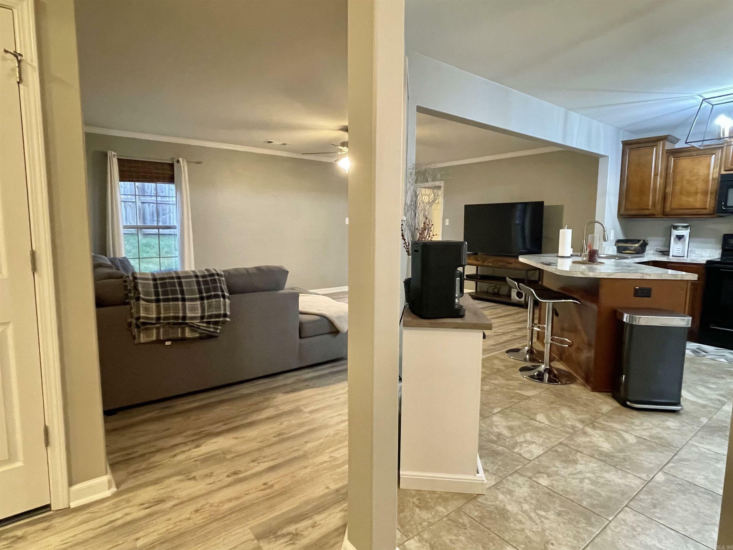 Property Photo:  1202 Kings Court  AR 72019 