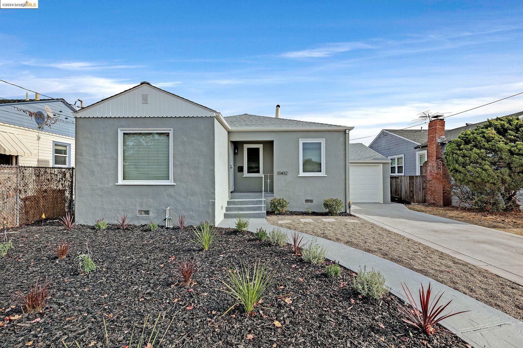 Property Photo:  10432 Byron Ave  CA 94603 