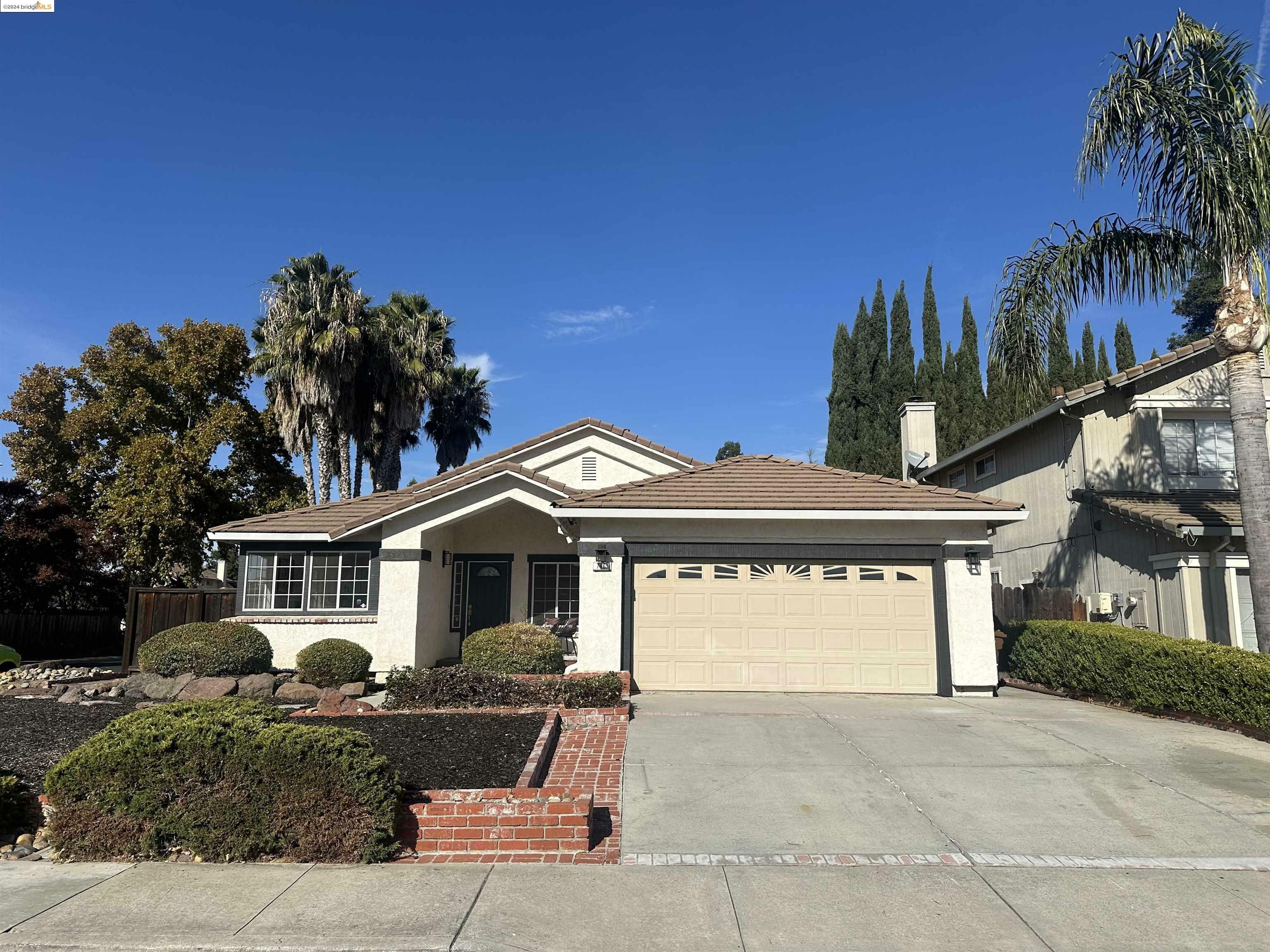 Property Photo:  746 Valley Green Dr  CA 94513 