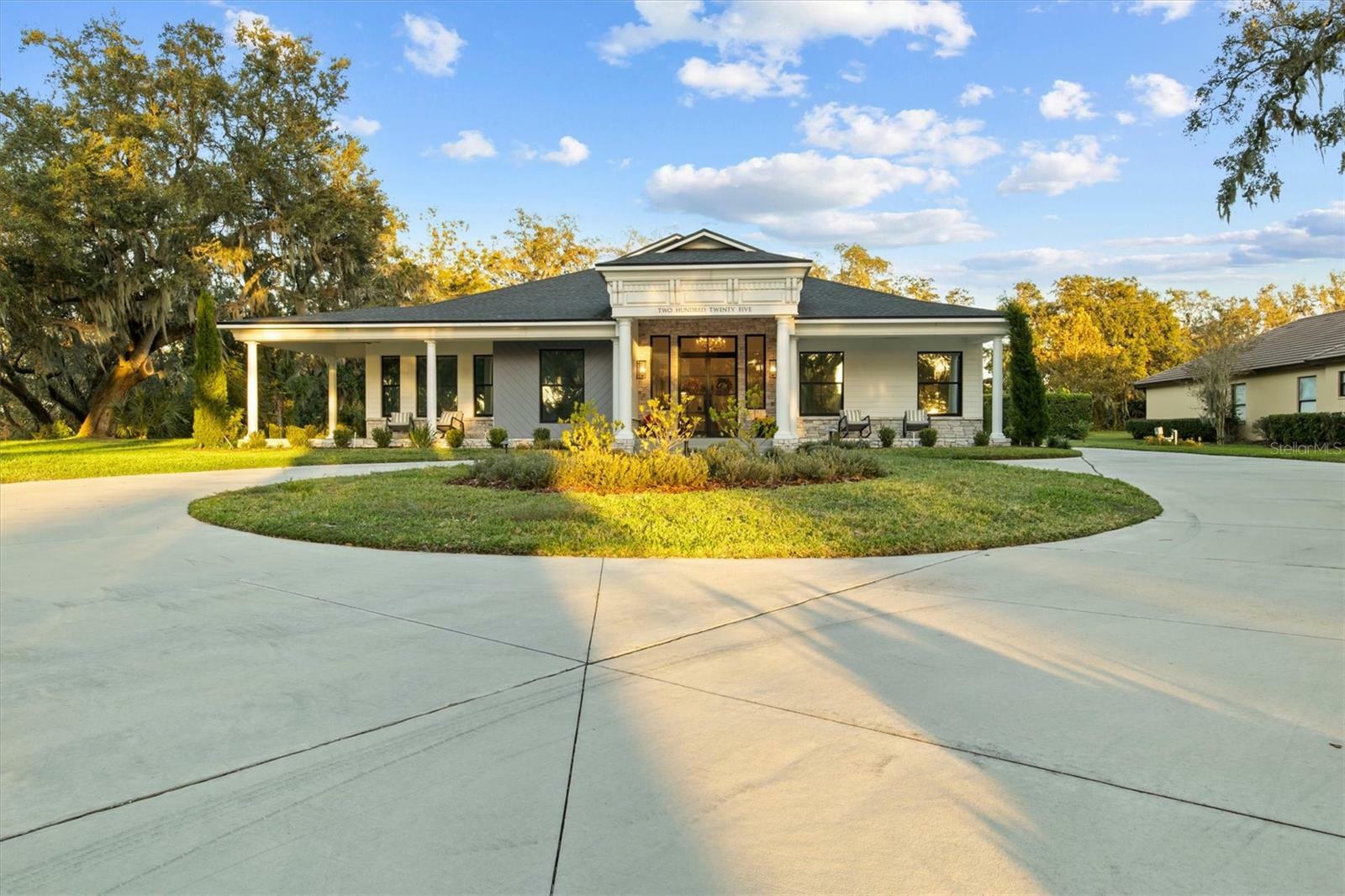 Property Photo: 225 Canterwood Lane FL 33860